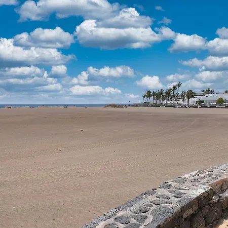 Casa Eva - Private Pool, Bbq & Free Parking By Lanzarote Дом отдыха